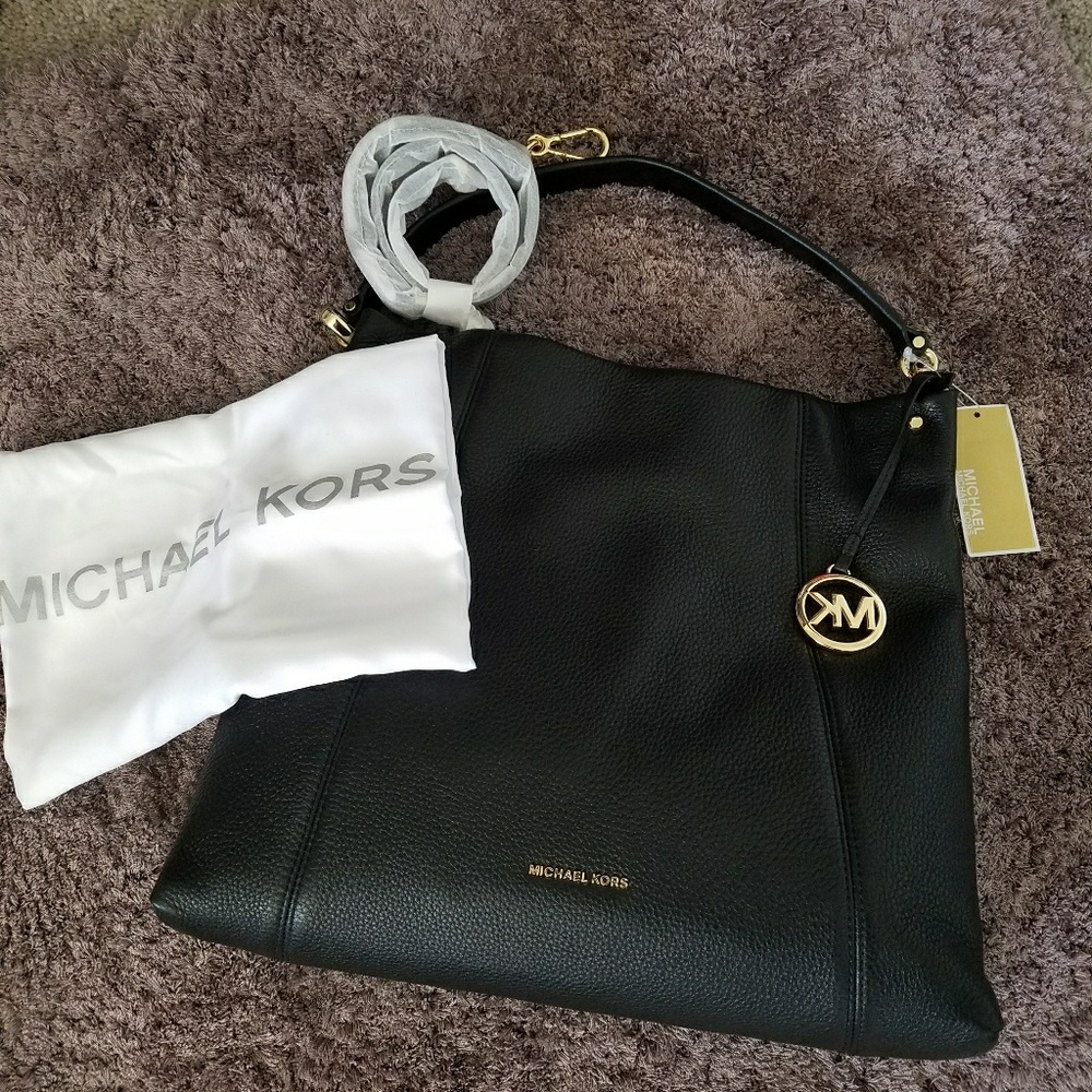 Authentic MK hobo black